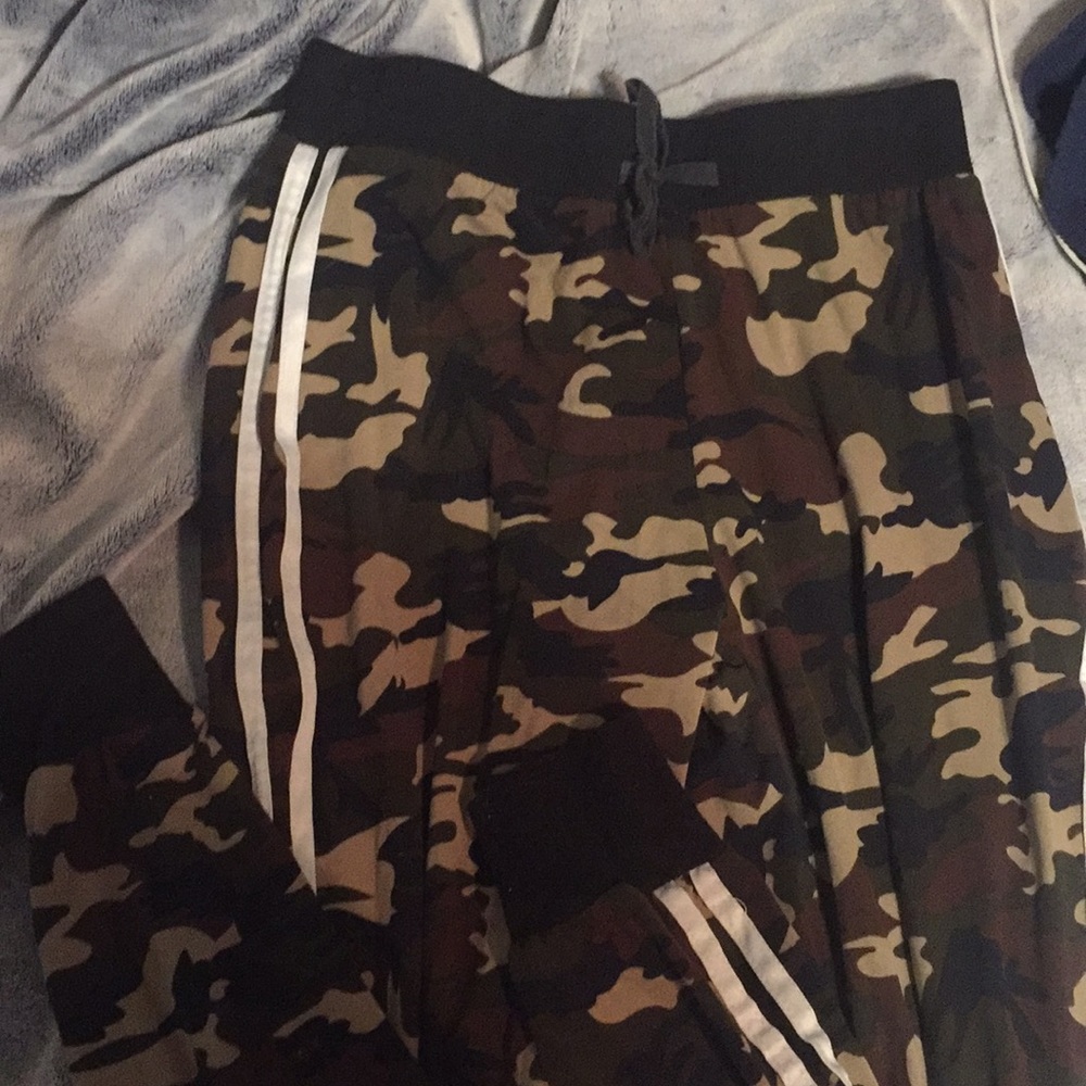 Camo leggings